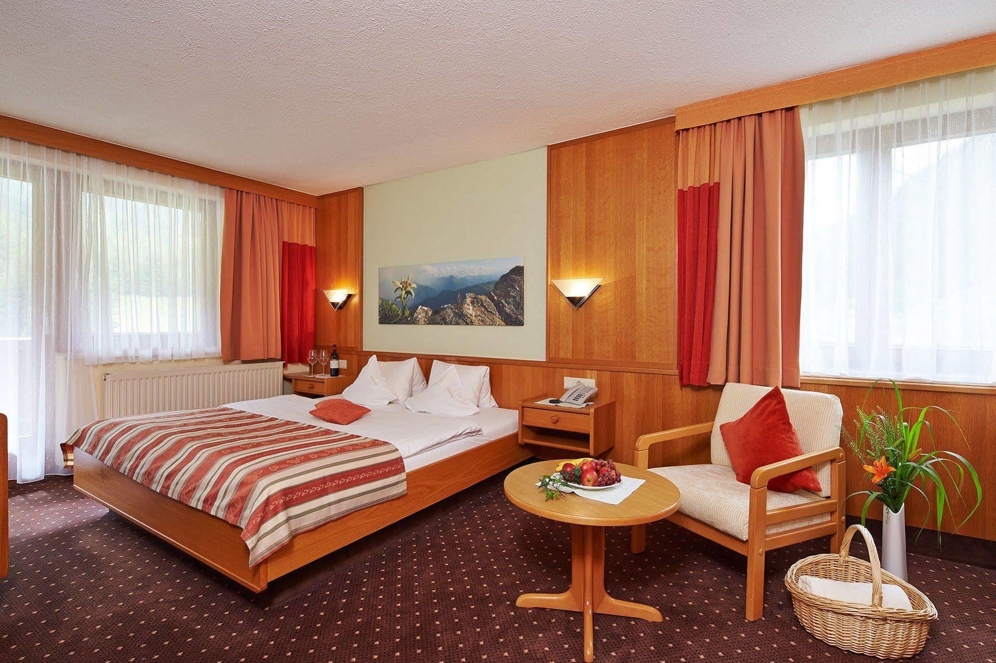 Hotel Garni Romantika Санкт-Леонхард-им-Пицталь Экстерьер фото